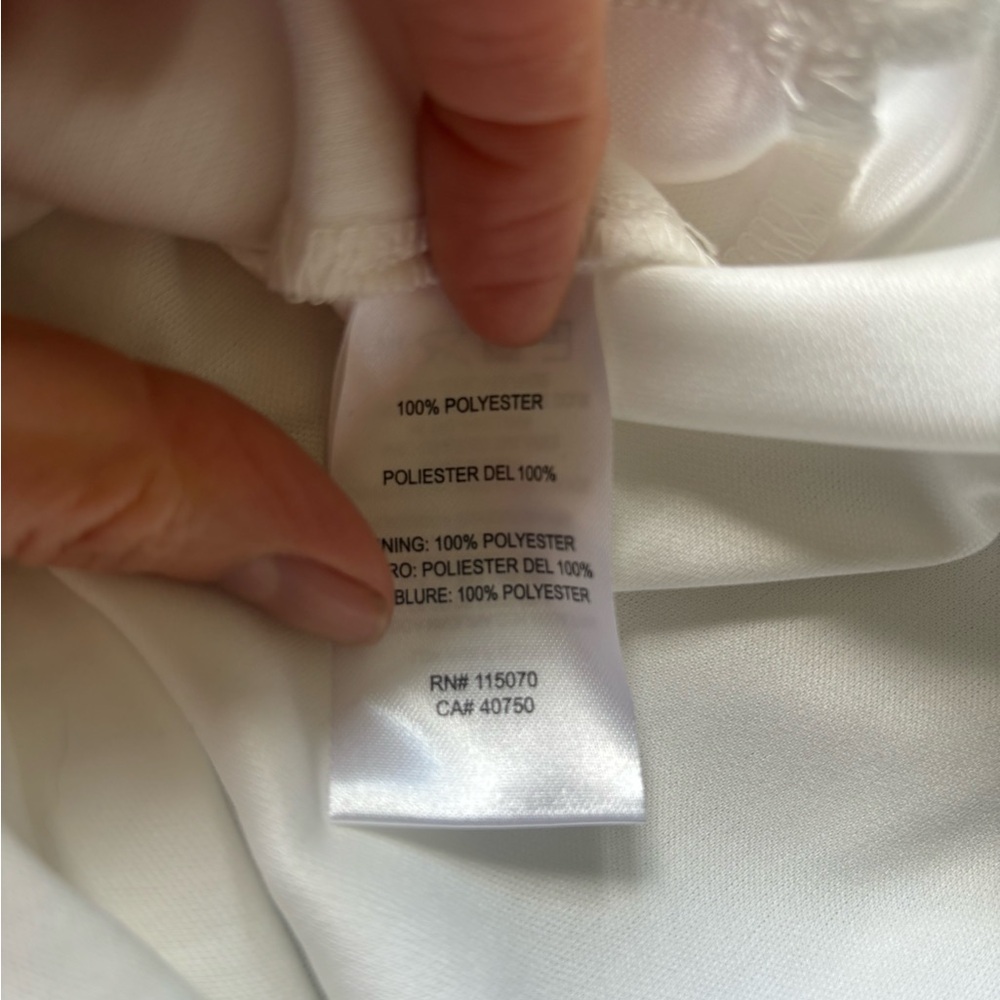 4 White Dresses: flutter sleeve and neck, bridesmaid, graduation, confirmation - Picture 3 of 7
